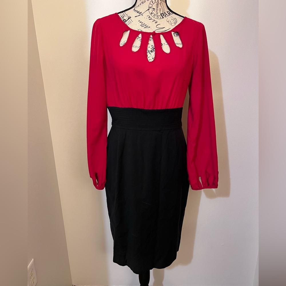 White House Black Market Red and Black Cutouts Sheath Dress/ Size 8